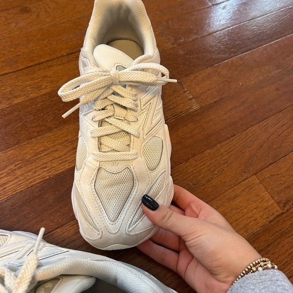 New Balance 9060 - Picture 6 of 7